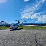Janus CM, D-KKMM in Freiburg auf dem Flugplatz. Eigenstartfähiger Doppelsitzer