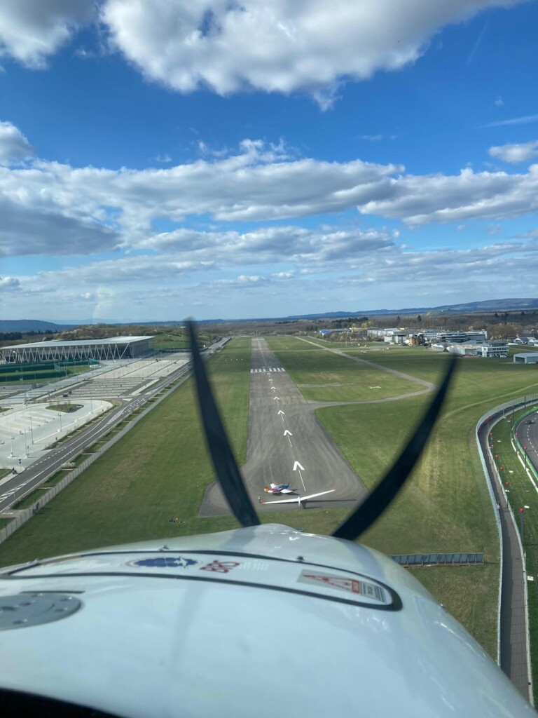 Der Flugplatz Freiburg – warum dieser Standort für die Region wichtig ist (1)
